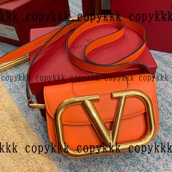 人気 ヴァレンティノ ショルダーバッグ N級品 - bags-04121