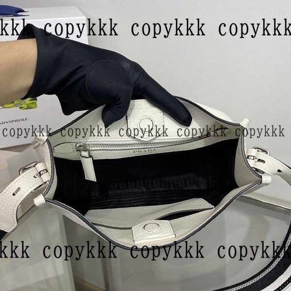 人気 プラダ ショルダーバッグ N級品 - bags-01789 画像 5