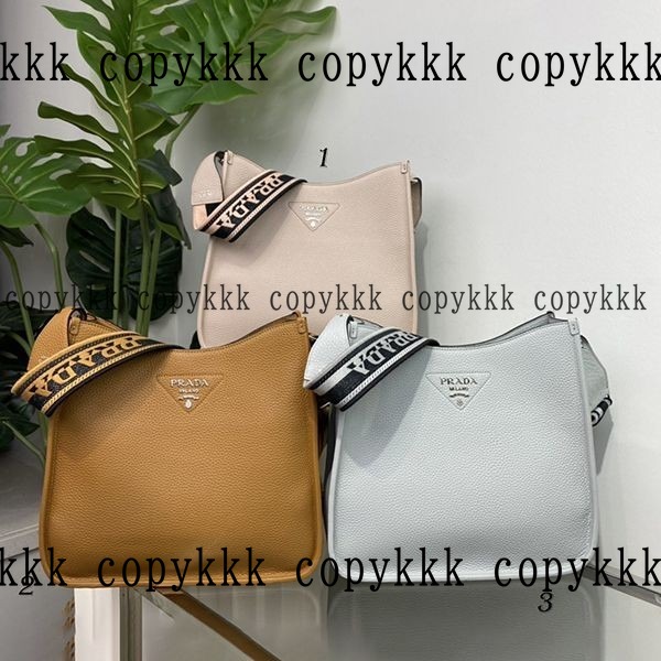 人気 プラダ ショルダーバッグ N級品 - bags-01817