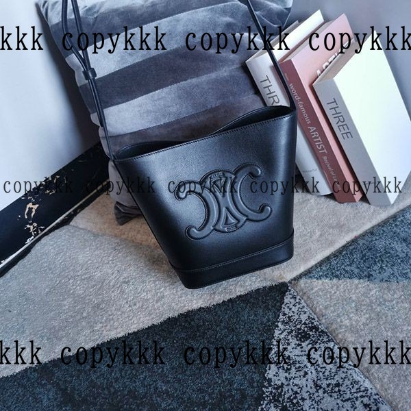 人気 セリーヌ ショルダーバッグ N級品 - bags-03164