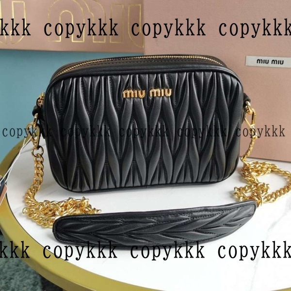 人気 ミュウミュウ ショルダー N級品 - bags-04619