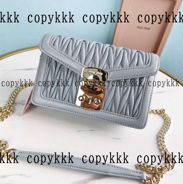 人気 ミュウミュウ ショルダー N級品 - bags-04637