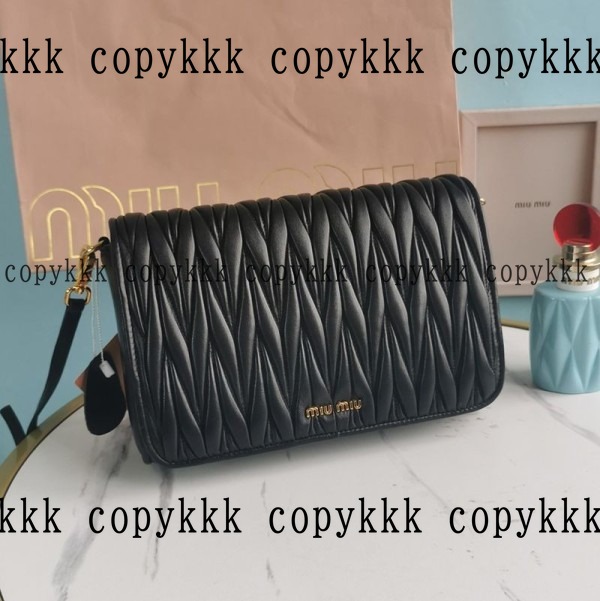 ミュウミュウ ショルダー N級品 送料無料 - bags-04681