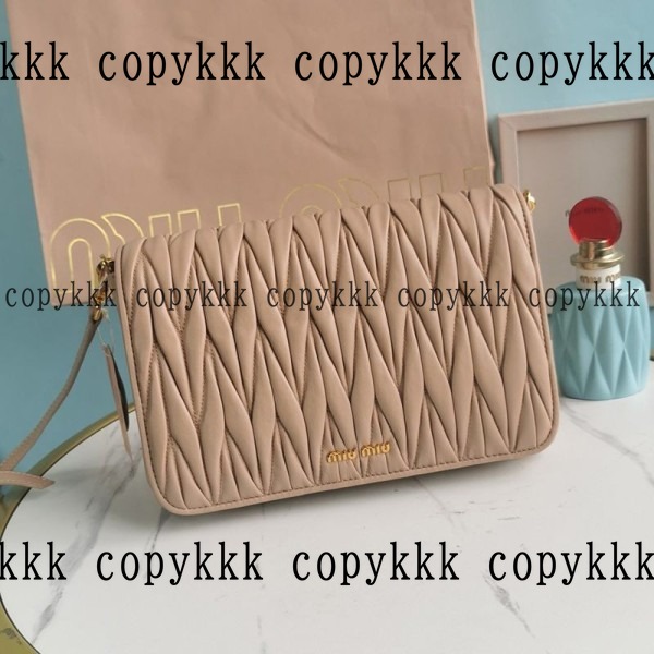 ミュウミュウ ショルダー コピー 激安通販 - bags-04683