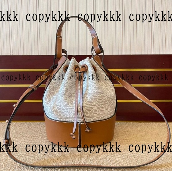 ロエベ ハンドバッグ N級品 送料無料 - bags-04822