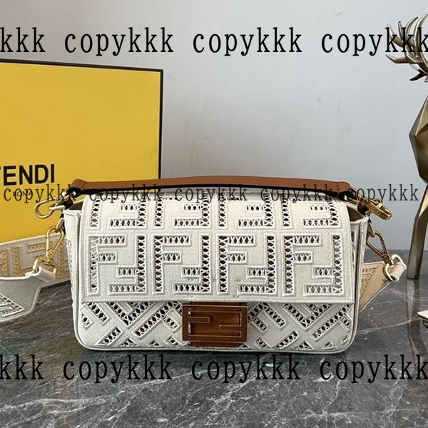 フェンディ ショルダーバッグ N級品 送料無料 - bags-03611