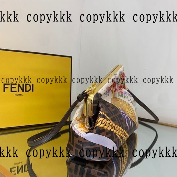 フェンディ ショルダーバッグ N級品 送料無料 - bags-03639 画像 4