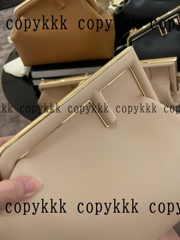 フェンディ ショルダーバッグ N級品 送料無料 - bags-03646 画像 4