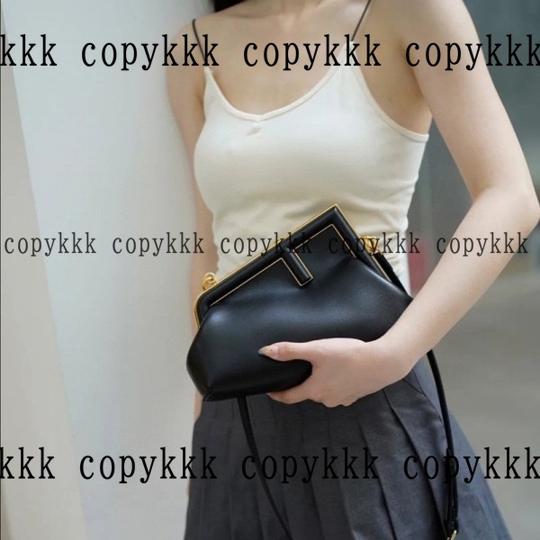 フェンディ ショルダーバッグ コピー 激安通販 - bags-03660