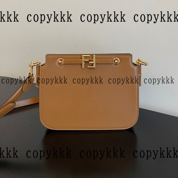 フェンディ ショルダーバッグ N級品 送料無料 - bags-03668