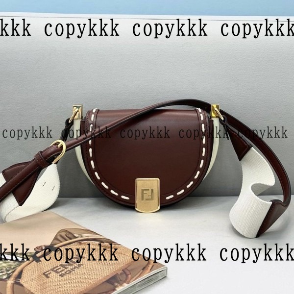 フェンディ ショルダーバッグ N級品 送料無料 - bags-03671