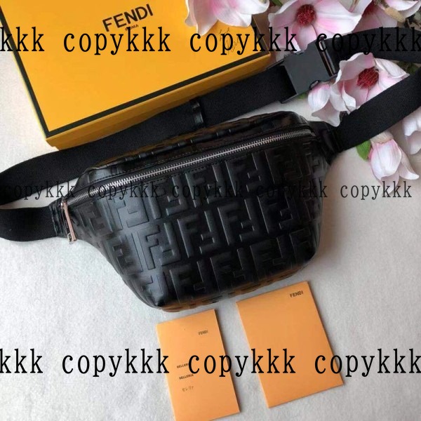 フェンディ ショルダーバッグ N級品 送料無料 - bags-03682