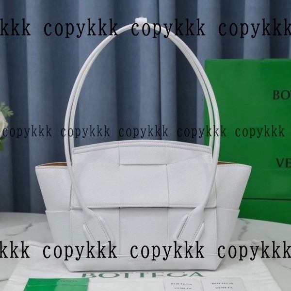 ボッテガ・ヴェネタ ハンドバッグ N級品 送料無料 - bags-00104