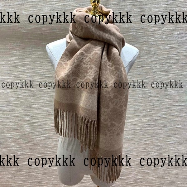 送料無料 フェンディ スカーフ コピー - scarves-00420