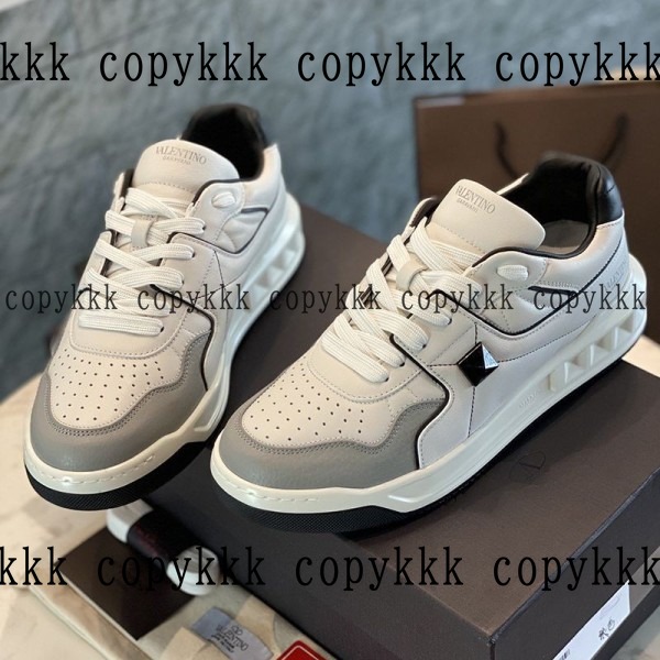 送料無料 ヴァレンティノ スニーカー スーパーコピー - shoes-01583
