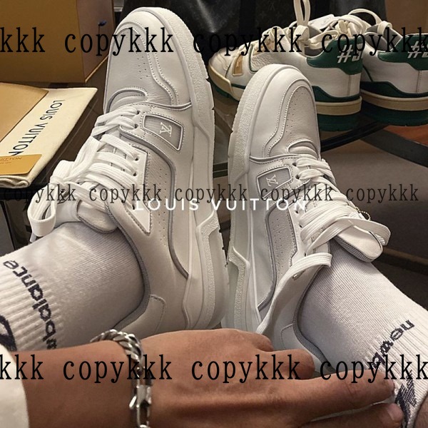 送料無料 ルイ・ヴィトン スニーカー スーパーコピー - shoes-01157 おすすめN級品